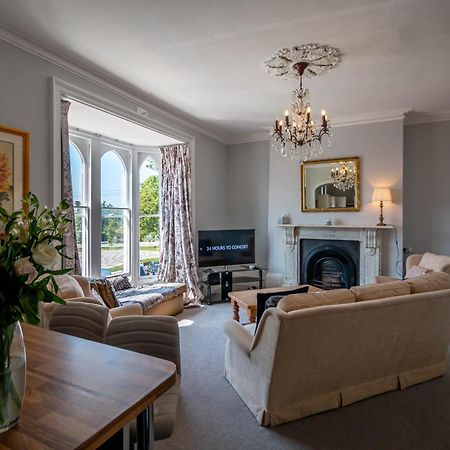 Grand 2 Bed Georgian Apartment At Florence House With King Bed, In The Heart Of Herne Bay & 300M From Beach Екстер'єр фото