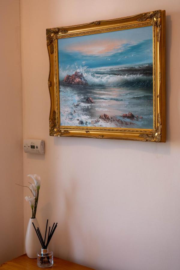 Grand 2 Bed Georgian Apartment At Florence House With King Bed, In The Heart Of Herne Bay & 300M From Beach Екстер'єр фото